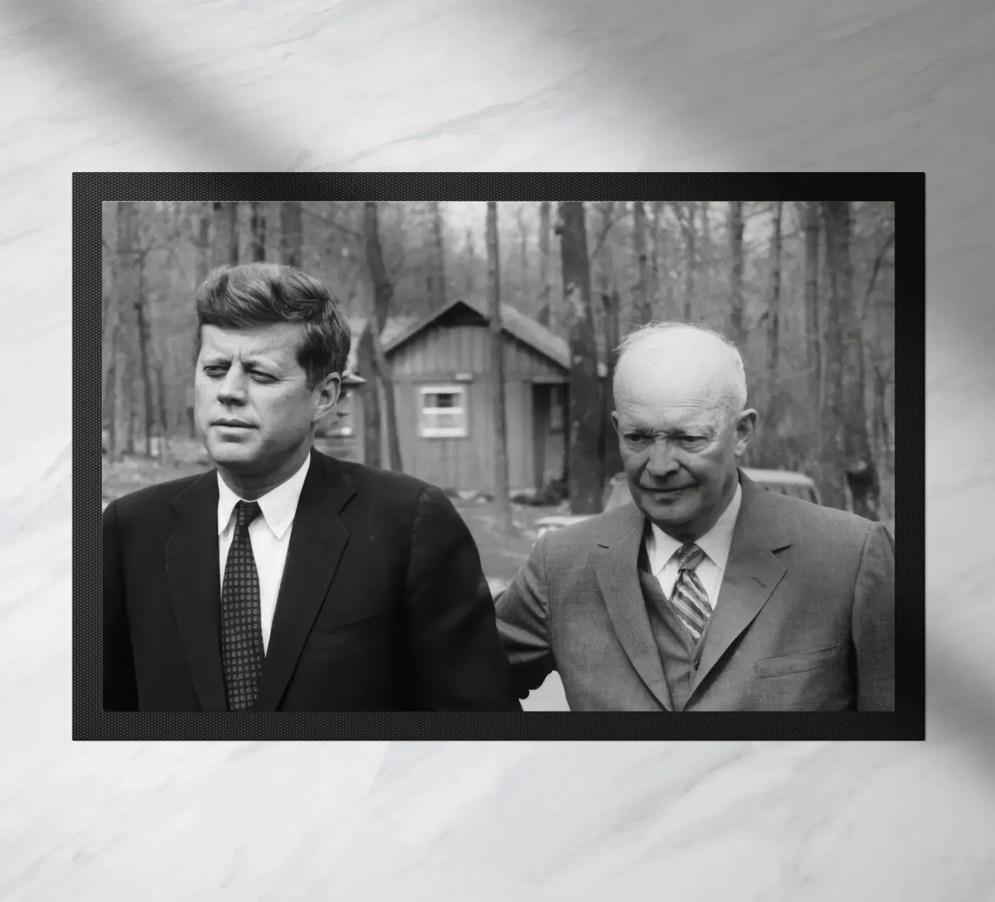 Kennedy and Eisenhower zerbino da vintgeseyn