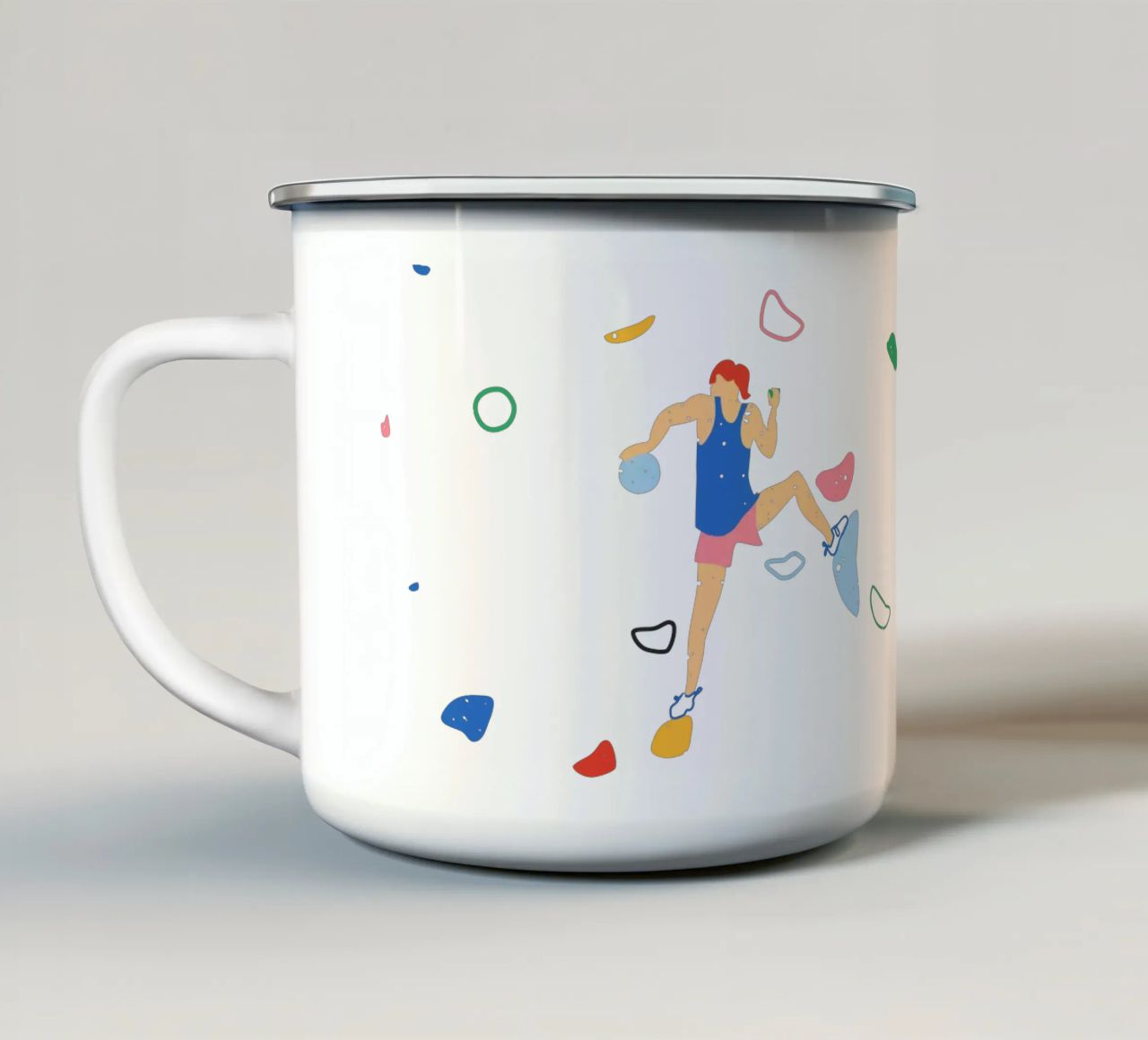 Arrampicatore su una parete di bouldering tazza in smalto da justclimberthings