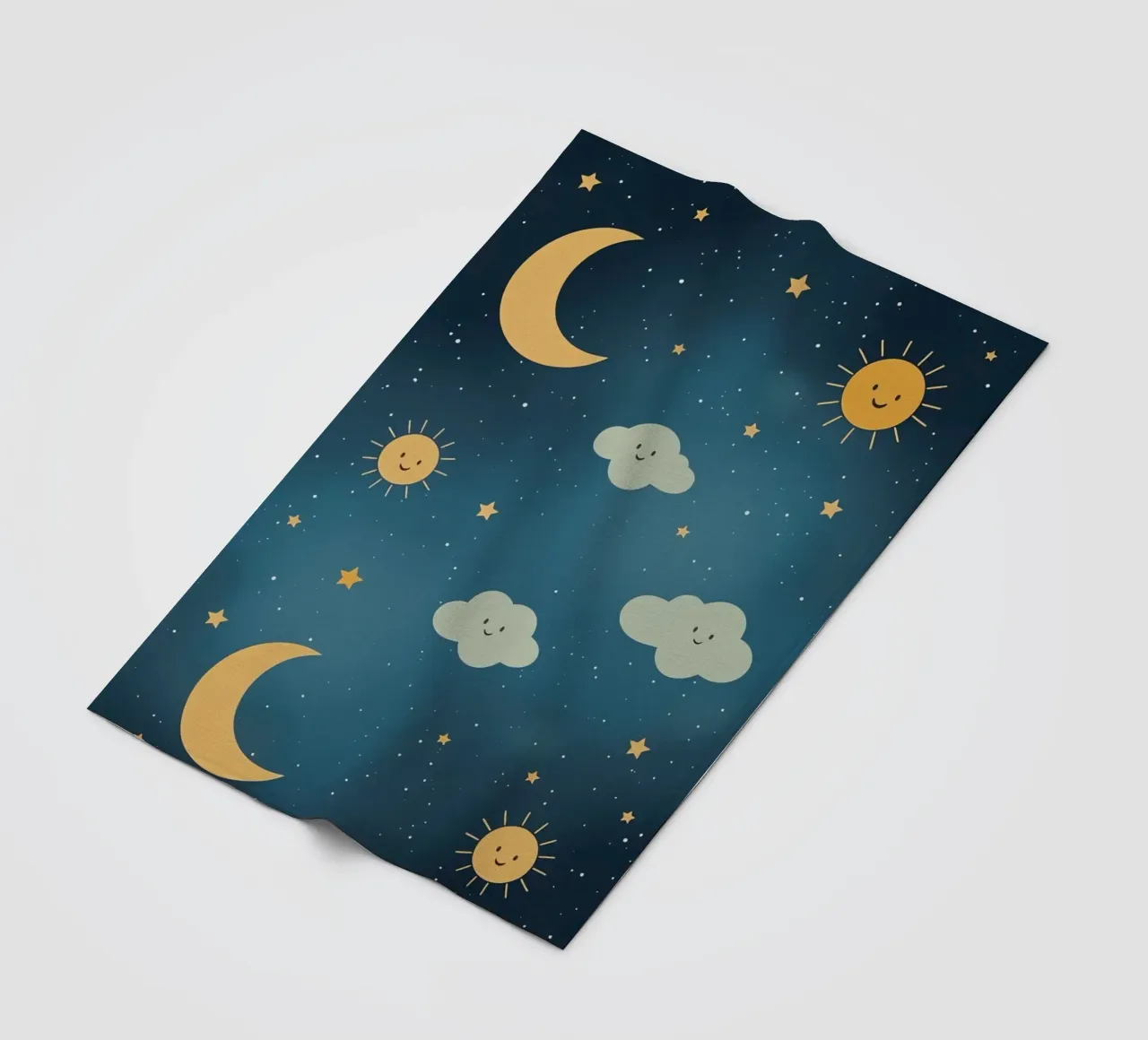 Cielo notturno con corpi celesti e nuvole coperta in pile da DesignDoodle
