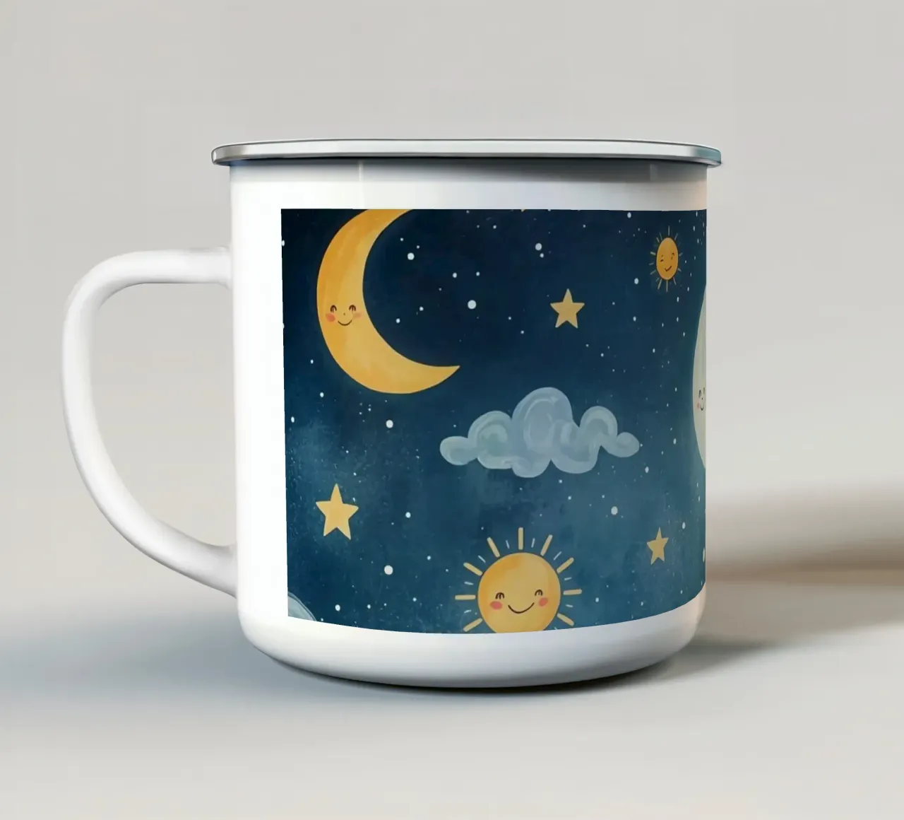 Cielo notturno con luna, sole, nuvole e stelle tazza in smalto da DesignDoodle