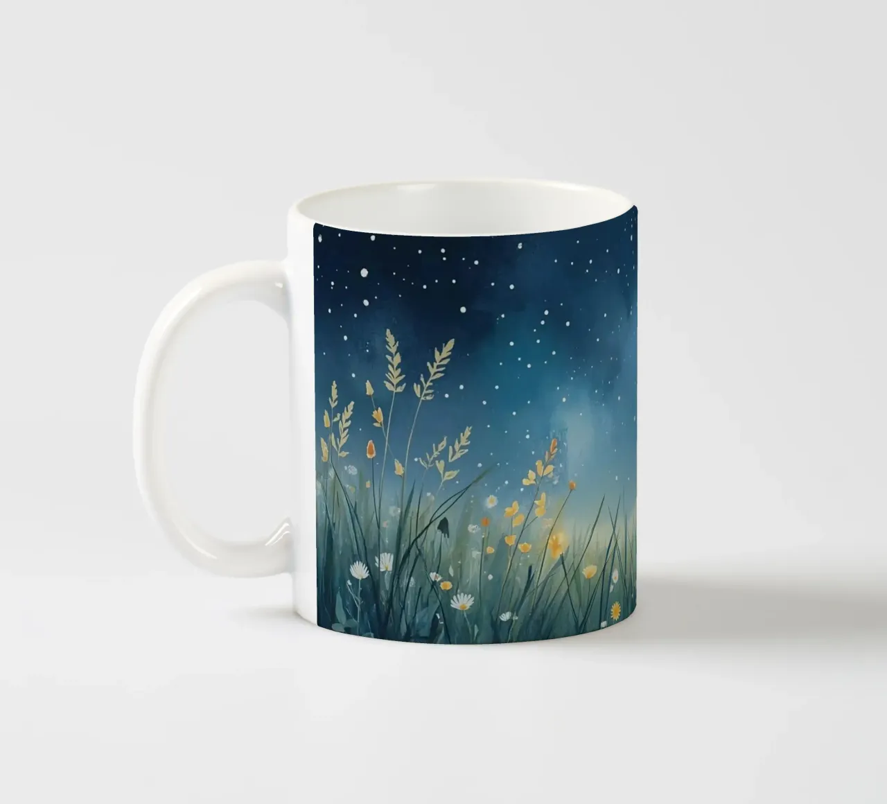 Cielo notturno con fiori selvatici tazza in ceramica da DesignDoodle