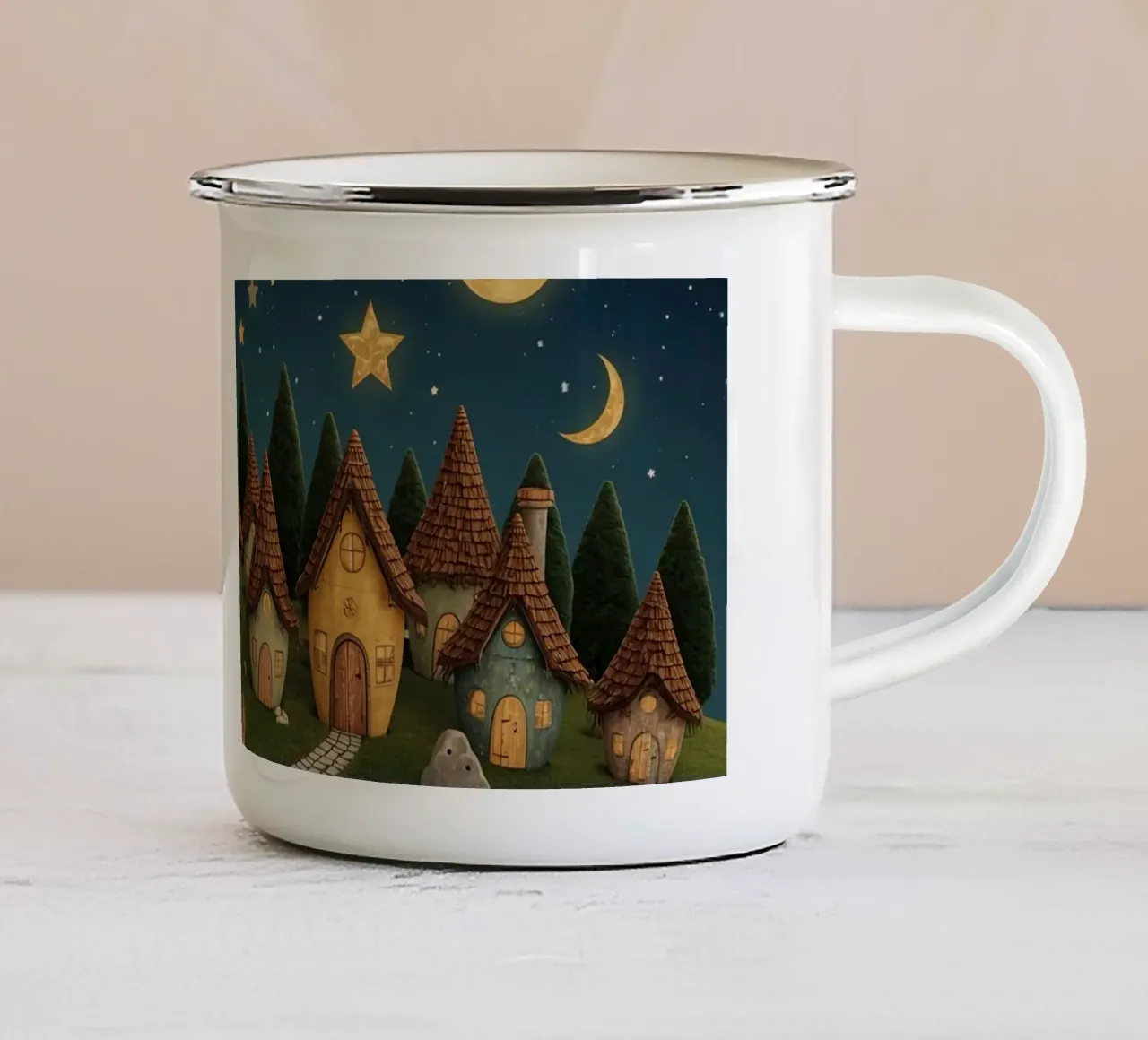 Villaggio notturno con case simili a quelle degli Hobbit sotto il cielo stellato tazza in smalto da DesignDoodle