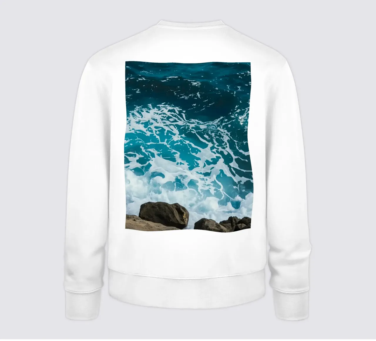 Onde oceaniche che si infrangono sulle rocce felpa da DesignDoodle