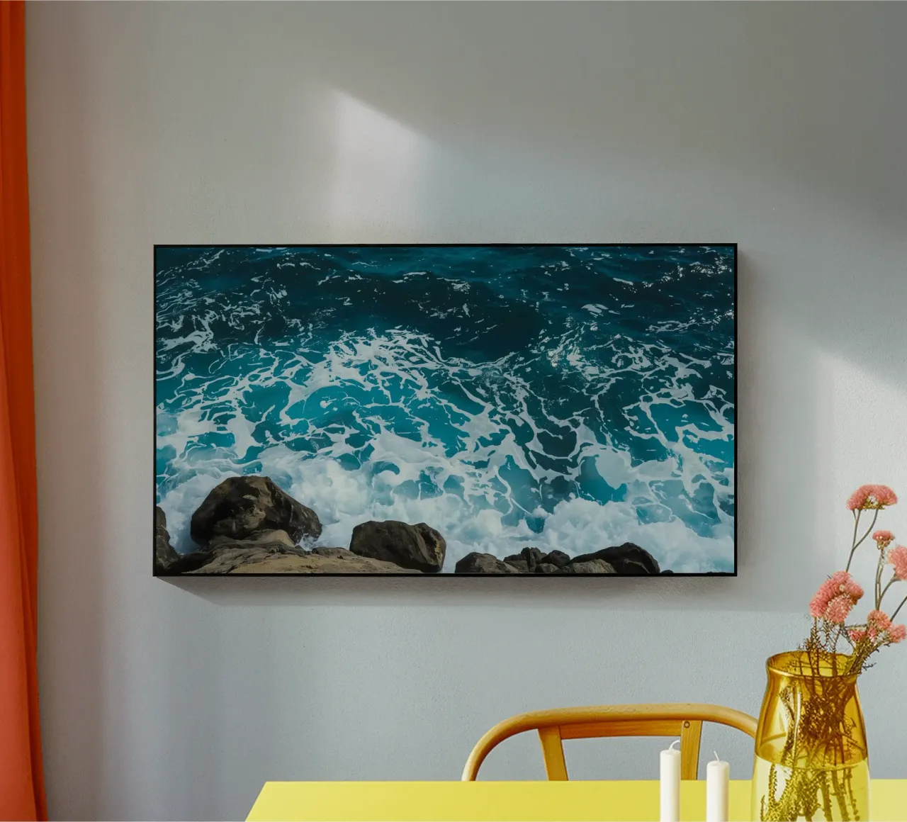 Onde oceaniche che si infrangono sulle rocce plexiglass da DesignDoodle