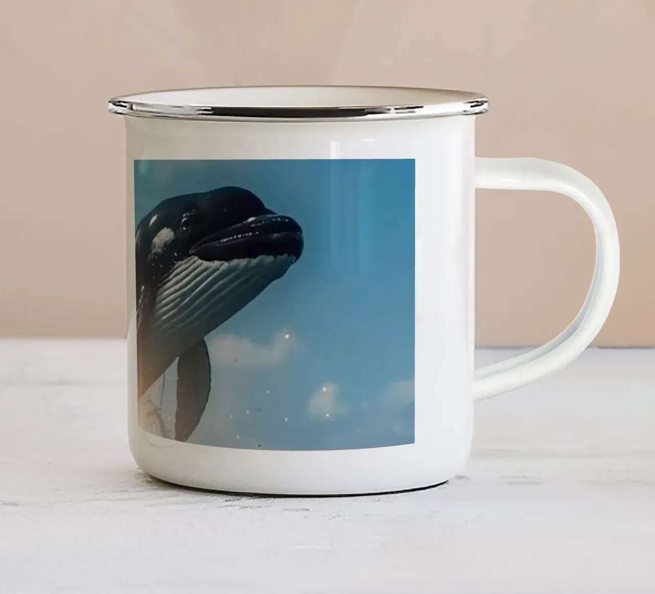 Orca che fa breccia nell'oceano Superficie dell'oceano tazza in smalto da DesignDoodle