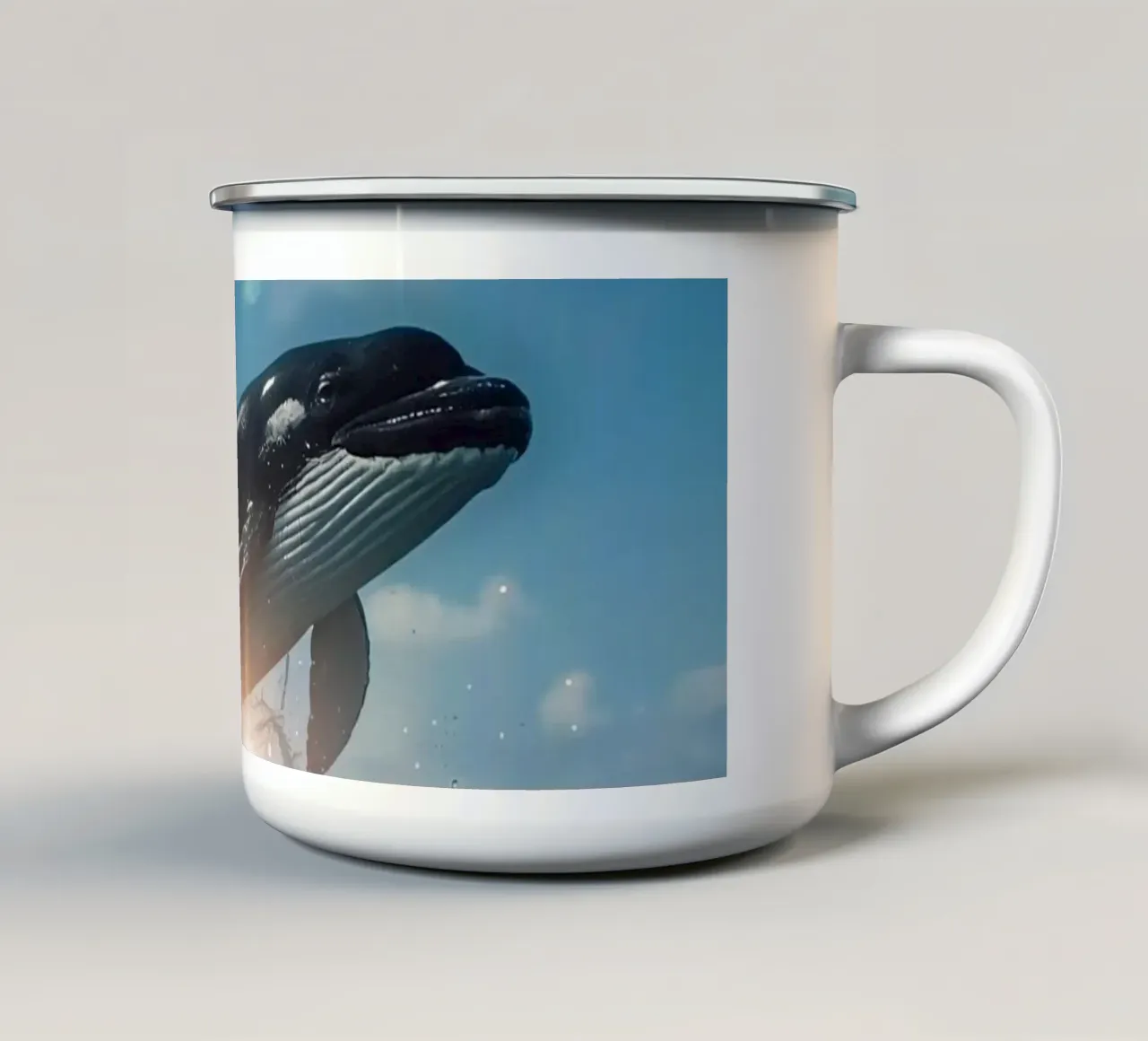 Orca che fa breccia nell'oceano Superficie dell'oceano tazza in smalto da DesignDoodle