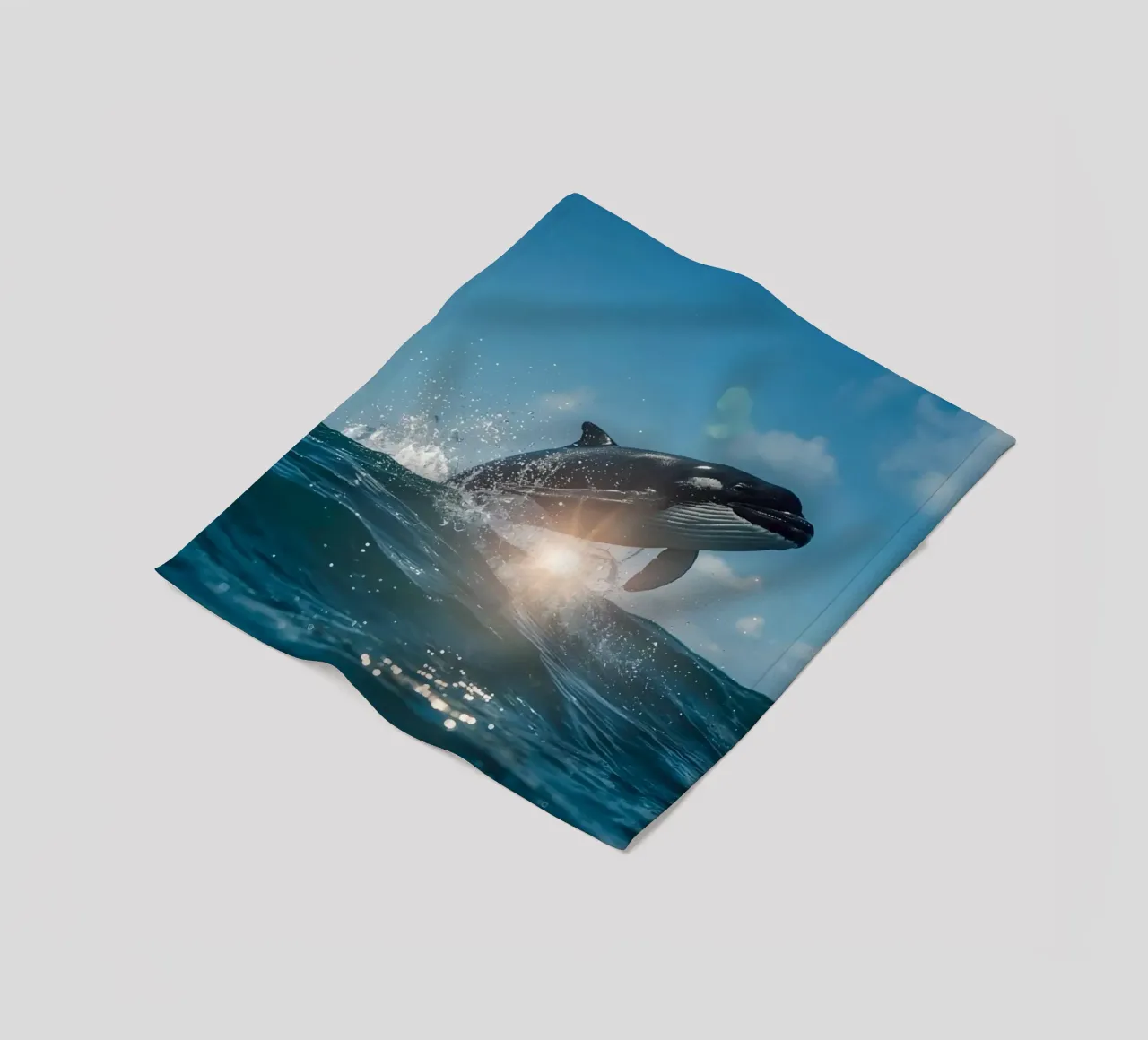 Orca che fa breccia nell'oceano Superficie dell'oceano coperta in pile da DesignDoodle