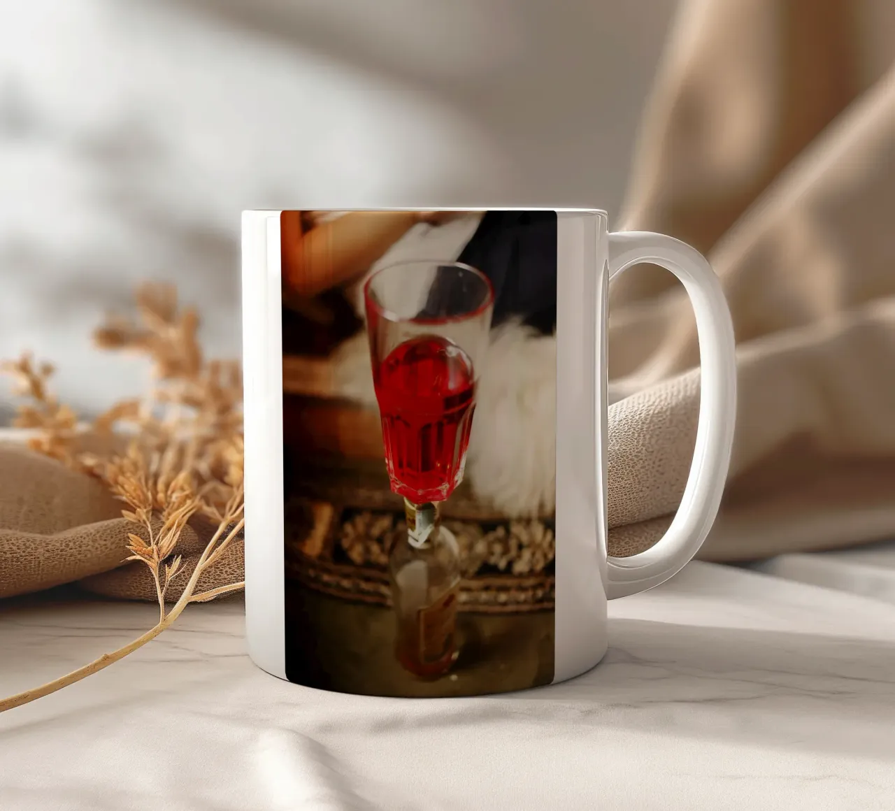 Vita notturna in Ucraina tazza in ceramica da Simon Koy