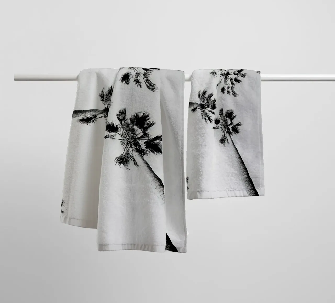 Palme in bianco e nero asciugamano da bagno da Black And White