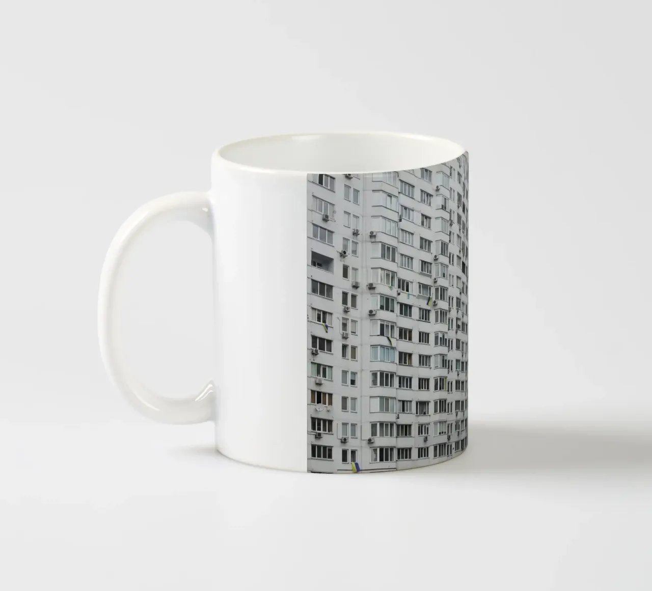 Fronte alta, Kiev, Ucraina tazza in ceramica da Simon Koy
