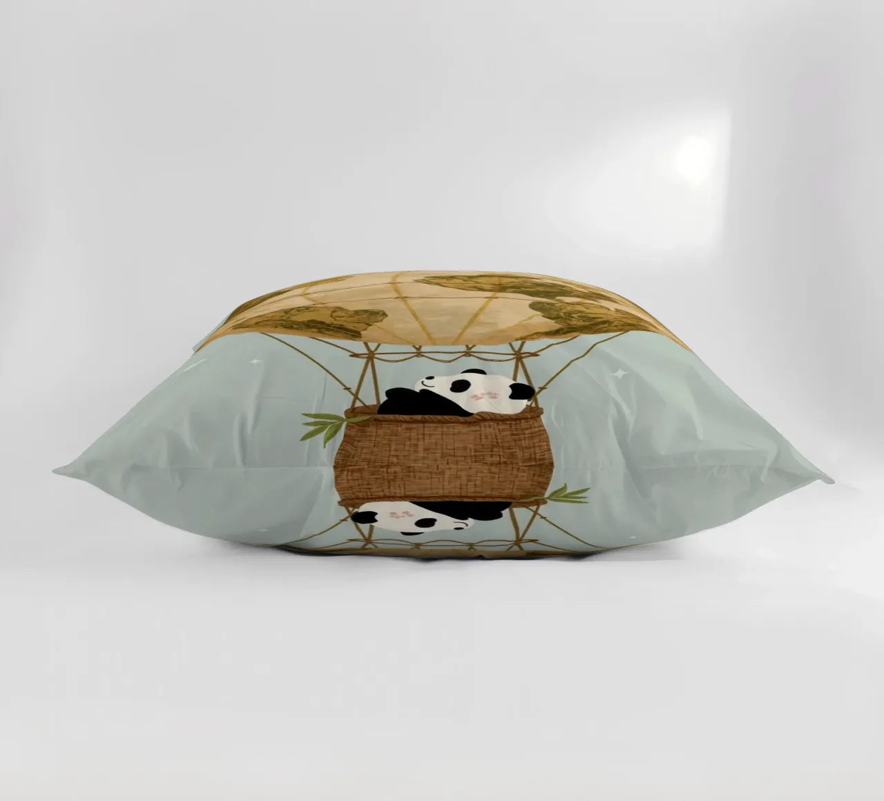 Panda carino in mongolfiera Globe cuscino da DesignDoodle
