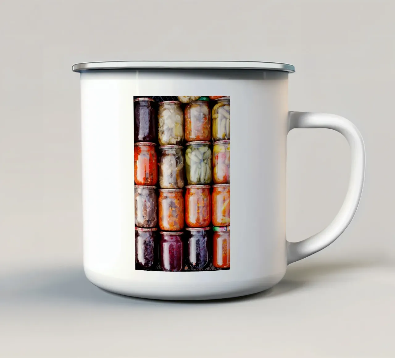 Cibo in Ucraina, sottaceti tazza in smalto da fotokunst