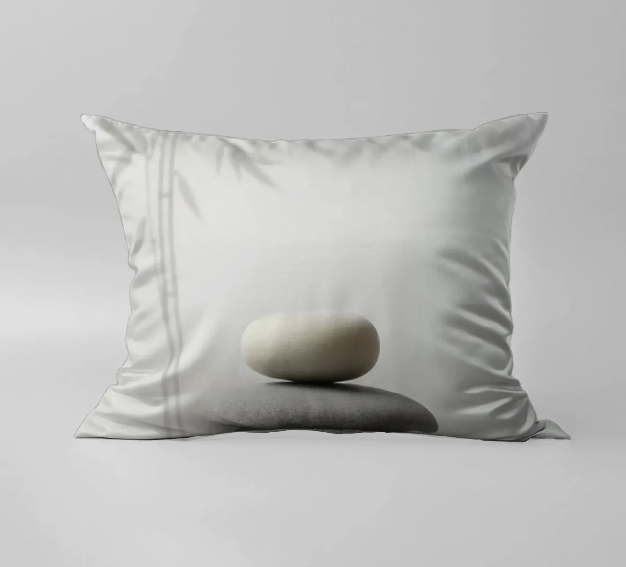 Serenità Zen: Una composizione minimalista cuscino da Artistic-shop