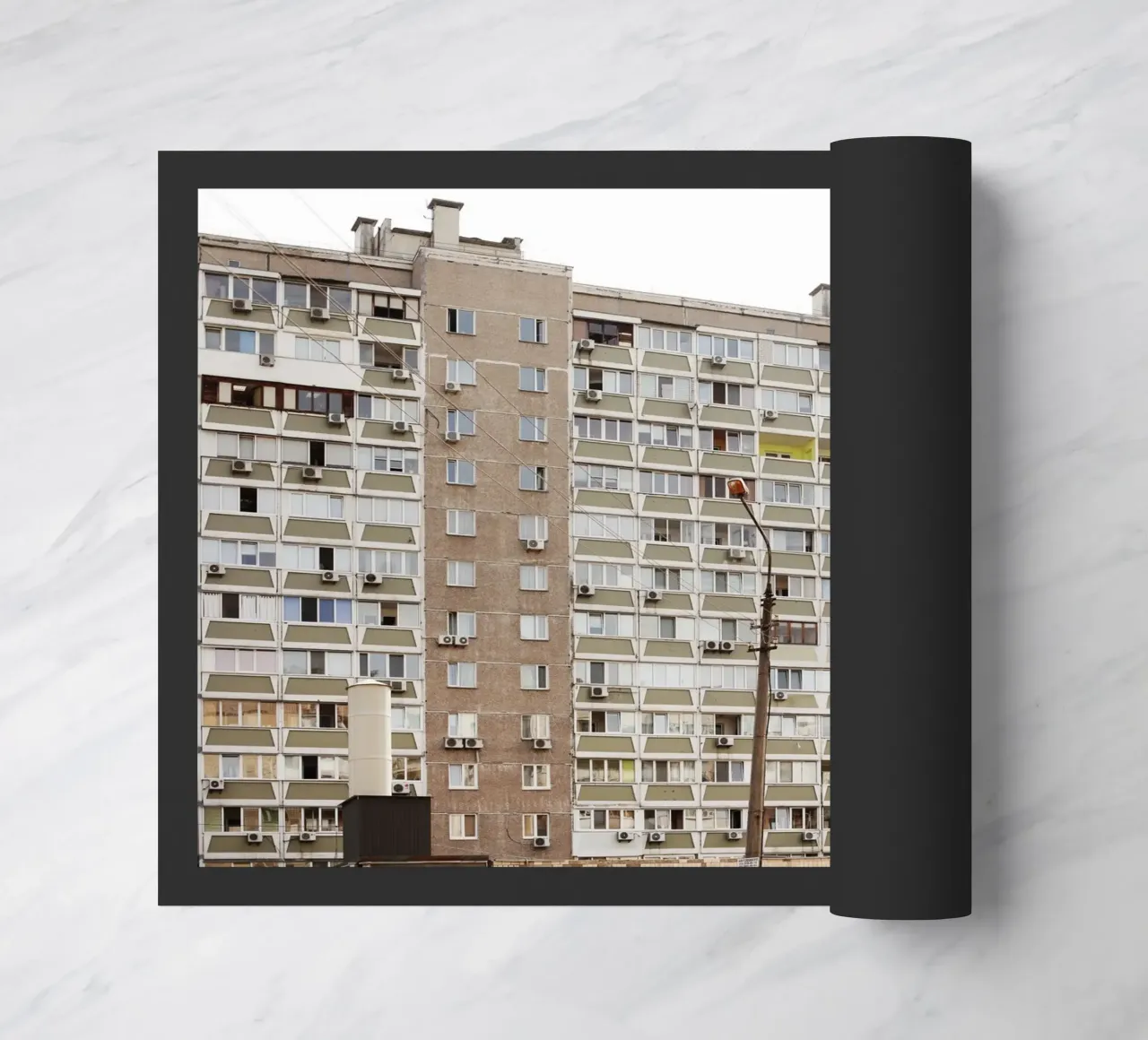 Edificio alto, Kiev, Ucraina zerbino da Simon Koy