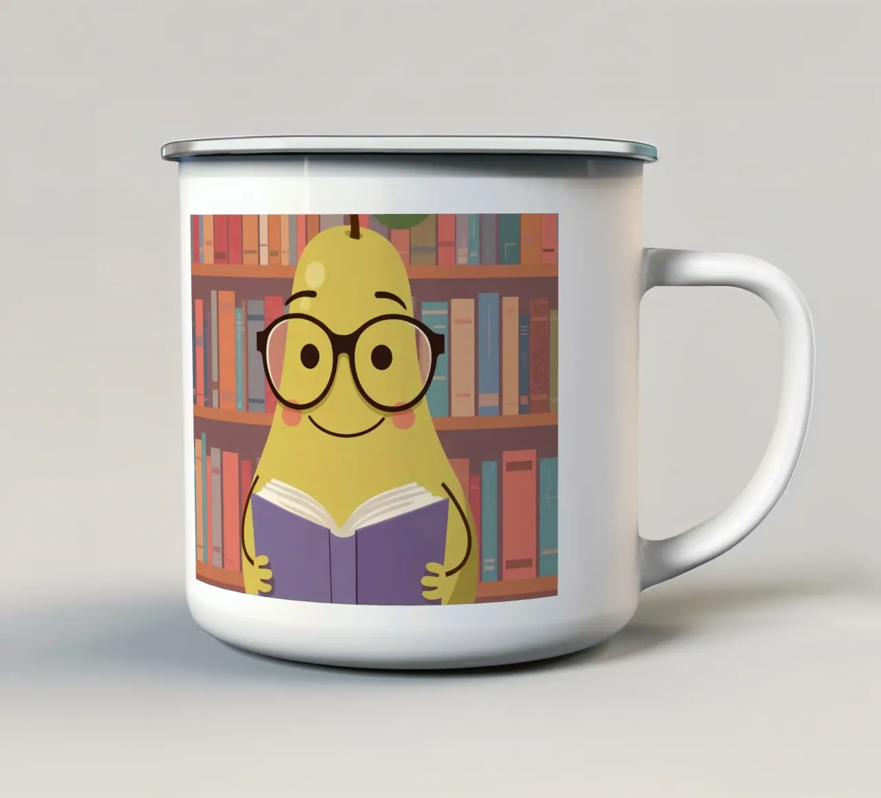 Simpatica pera felice che legge un libro con gli occhiali in biblioteca tazza in smalto da DesignDoodle