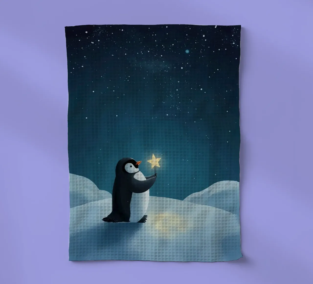 Pinguino con stella su collina innevata di notte canovaccio da cucina da DesignDoodle