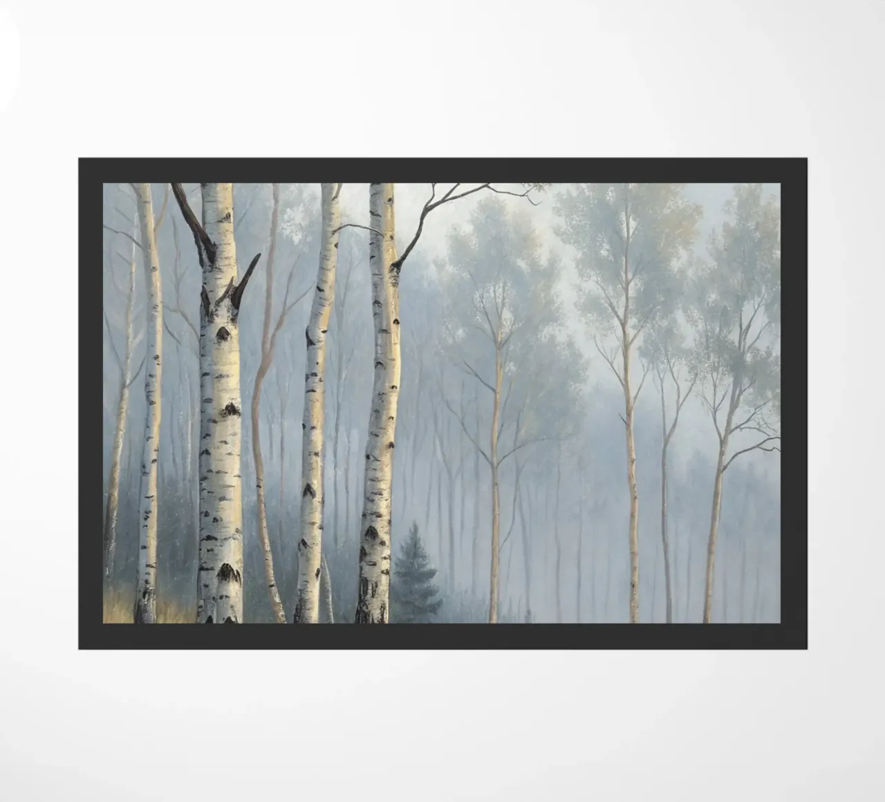 Sentiero attraverso una nebbiosa foresta di betulle e di aspri zerbino da Artistic-shop