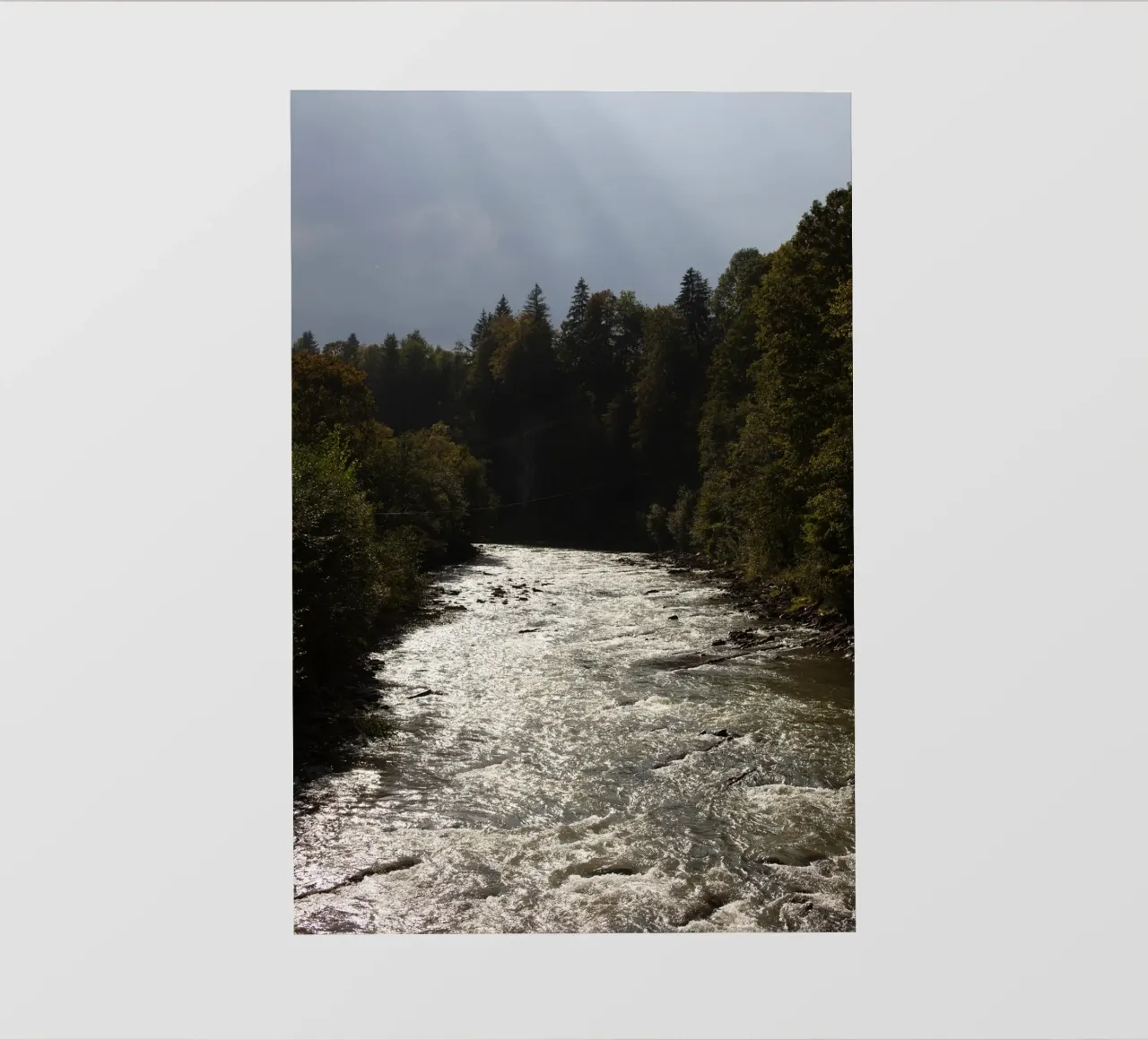 Fiume nei Carpazi, Ucraina telo in pvc da Simon Koy