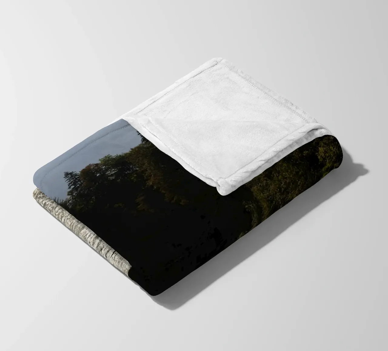 Fiume nei Carpazi, Ucraina coperta in pile da Simon Koy