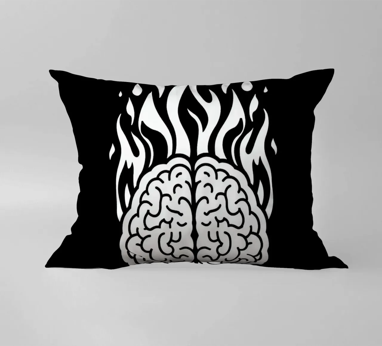 Mente accesa: Un cervello che brucia con le fiamme cuscino da Artistic-shop