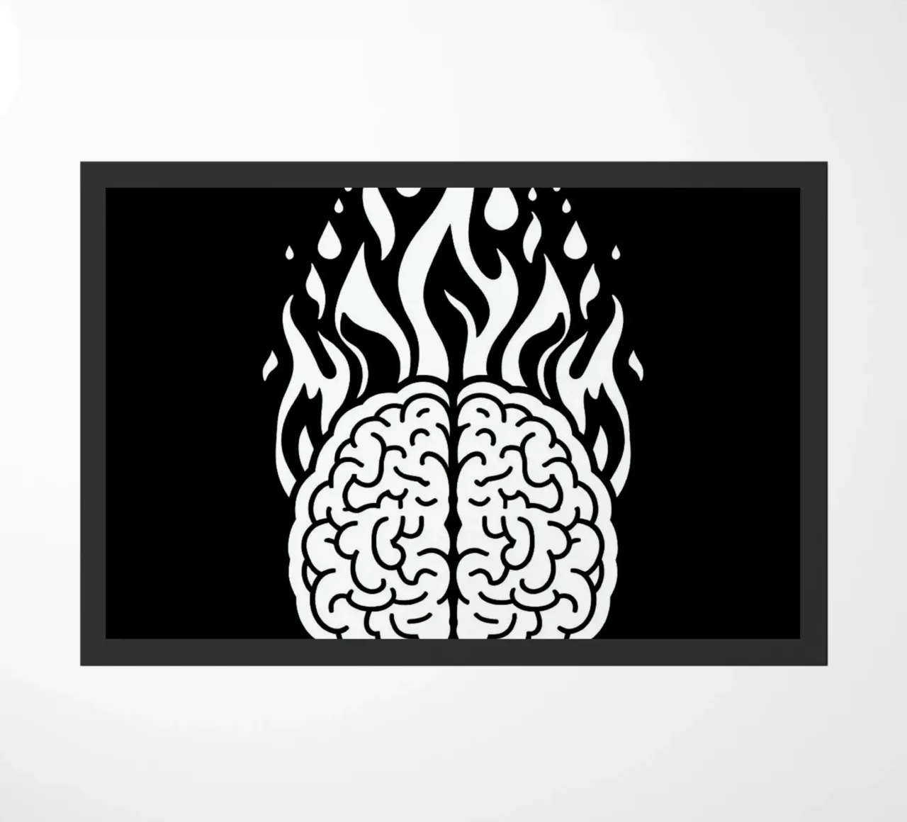 Mente accesa: Un cervello che brucia con le fiamme zerbino da Artistic-shop