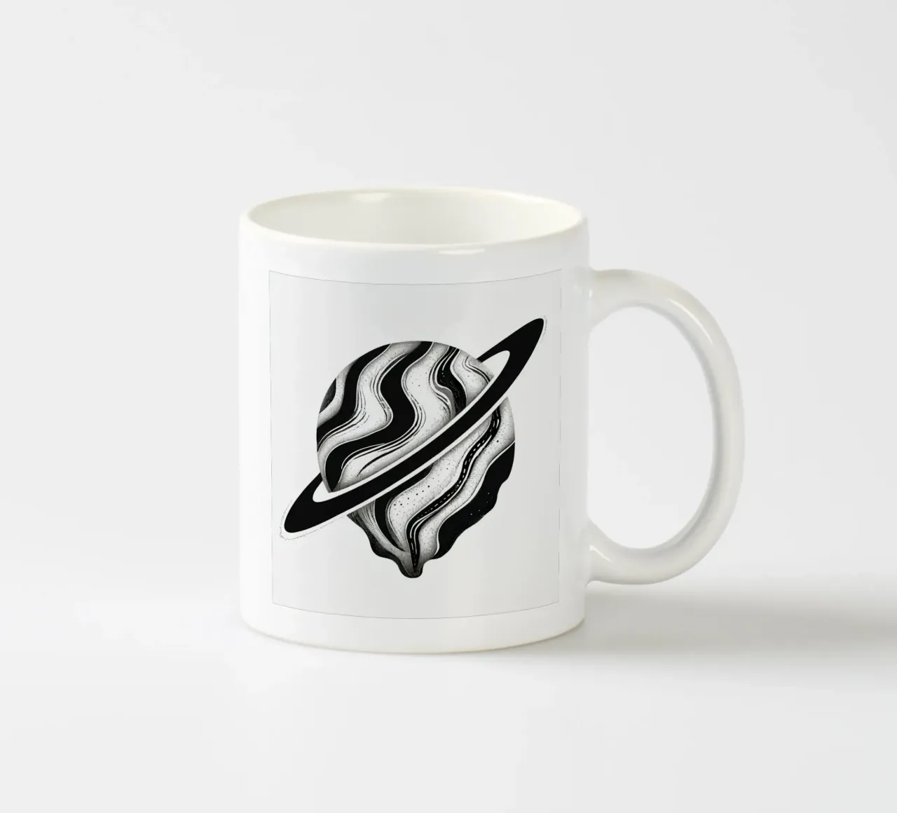 Il crollo cosmico: L'orbita piangente di un Saturno distopico tazza in ceramica da Artistic-shop