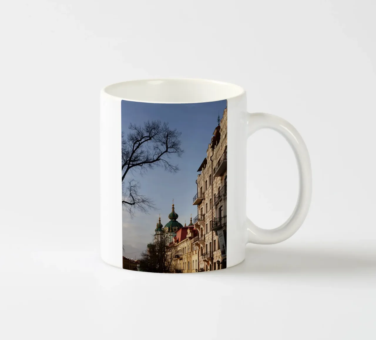 Scena di strada, Kiev Ucraina tazza in ceramica da Simon Koy