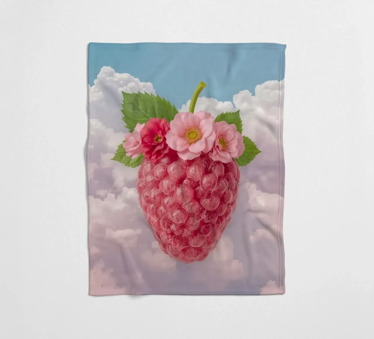 Lampone rosa con fiori e foglie nel cielo coperta in pile da DesignDoodle
