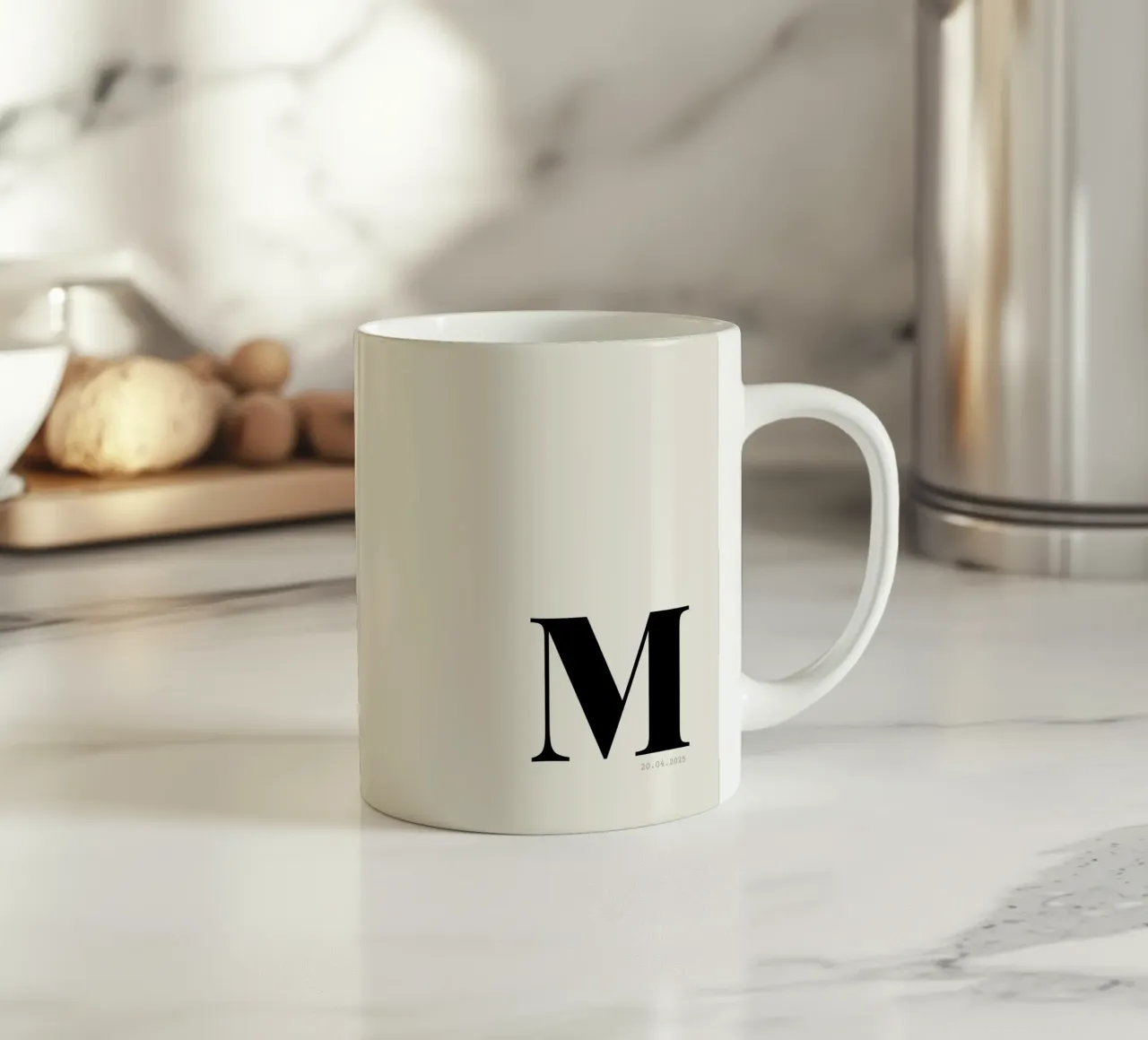 Stampa personalizzata di data e iniziale sovradimensionata tazza in ceramica da Imaginative