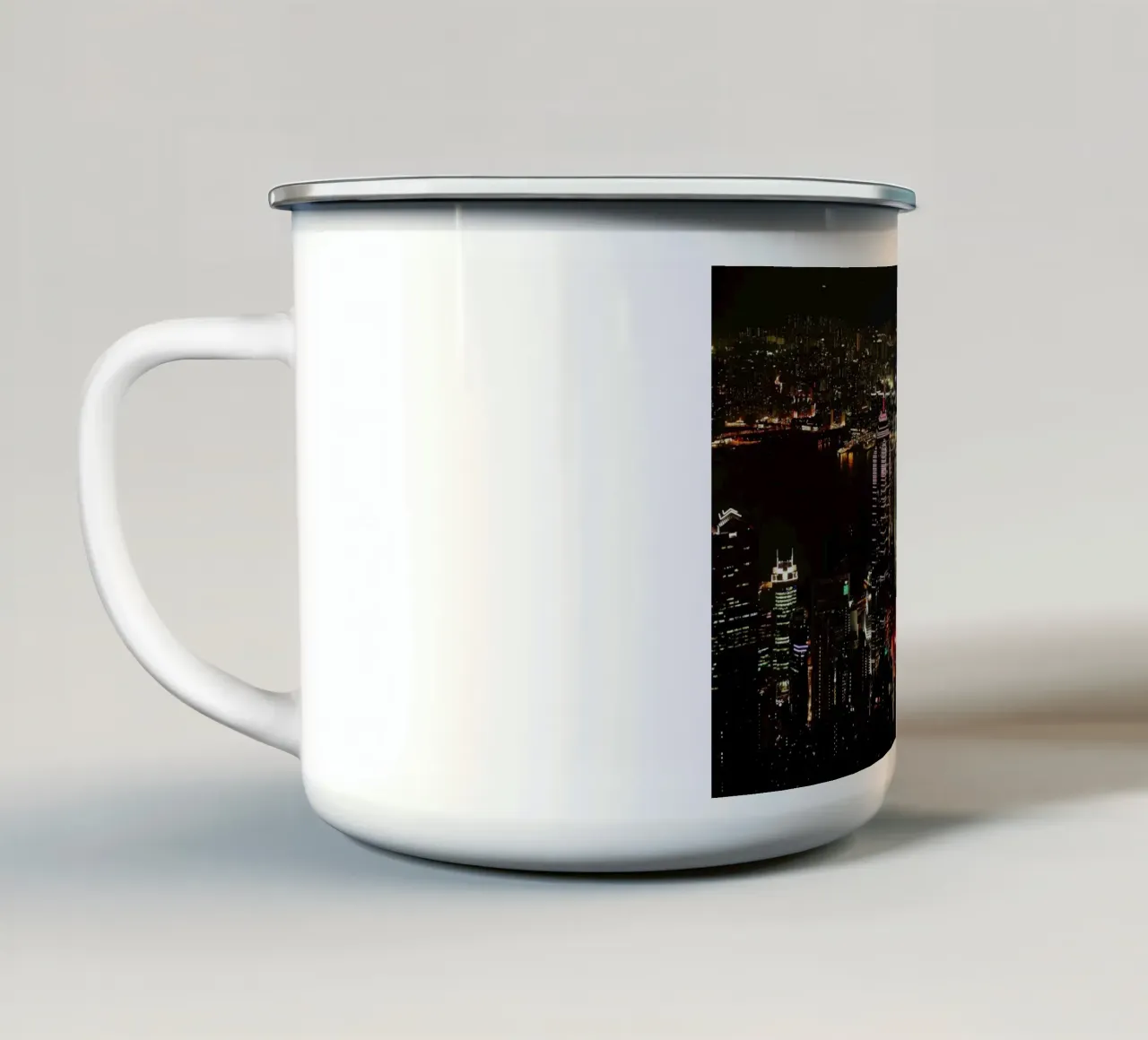 Hong Kong, Cina, picco tazza in smalto da Simon Koy