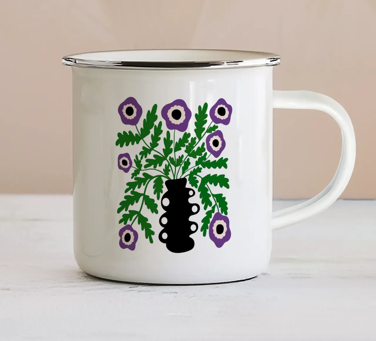 Eclectic Modern Violet Flowers in Vase tazza in smalto da TijanaArtStudio88