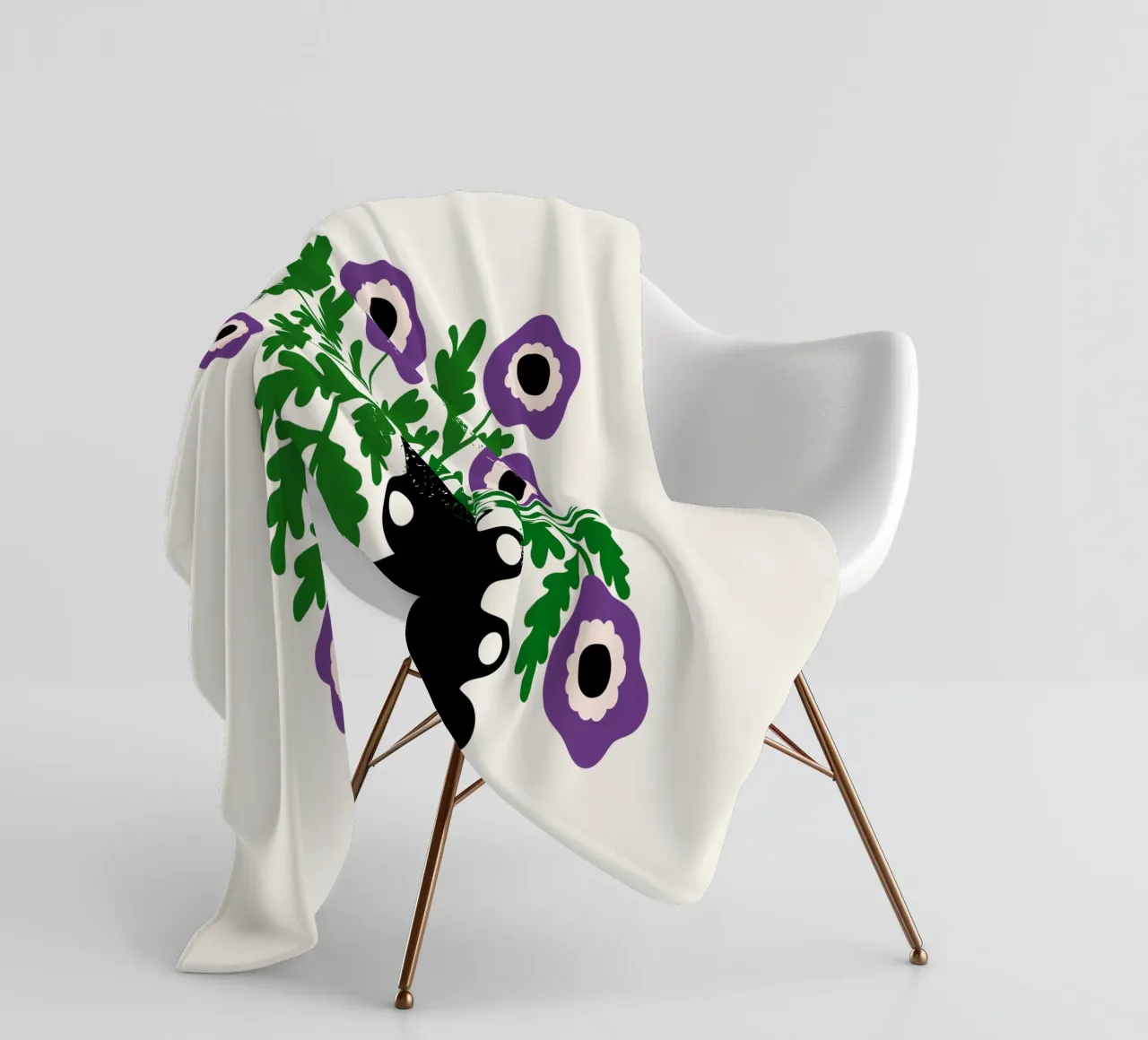 Eclectic Modern Violet Flowers in Vase coperta in pile da TijanaArtStudio88