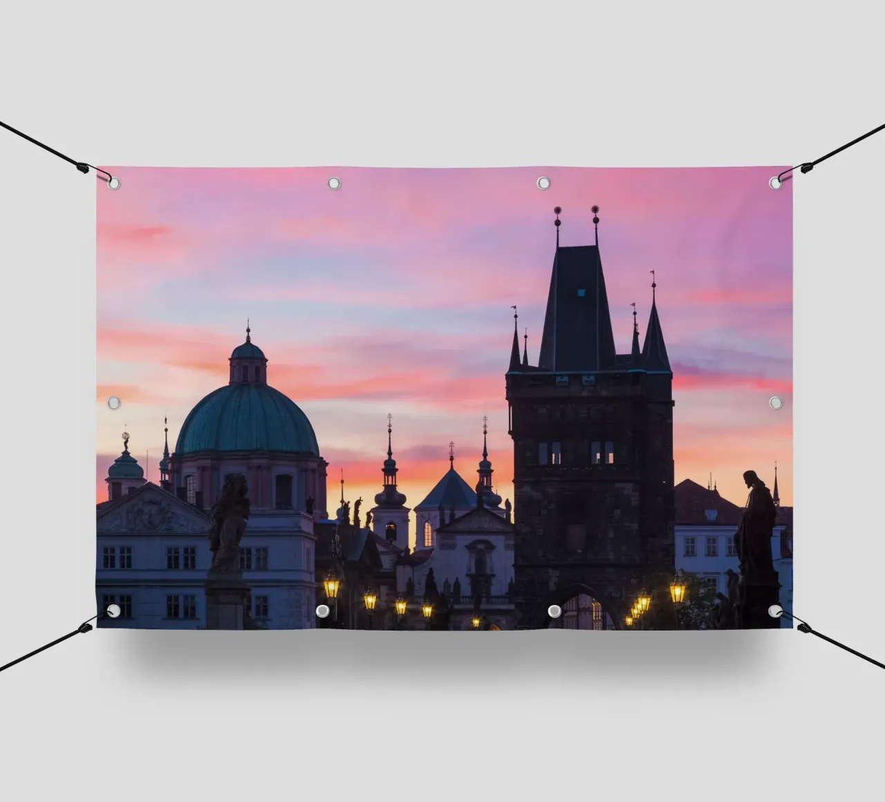 PRAGA 12 telo in pvc da Tom Uhlenberg