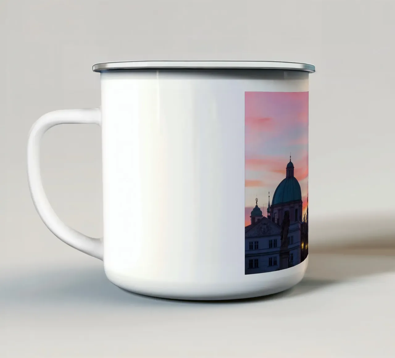 PRAGA 12 tazza in smalto da Tom Uhlenberg