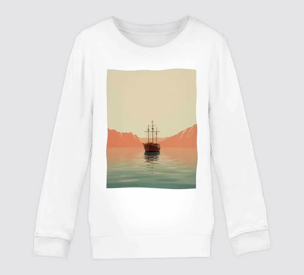 Nave a vela sull'acqua con montagne e cielo felpa bambino da DesignDoodle