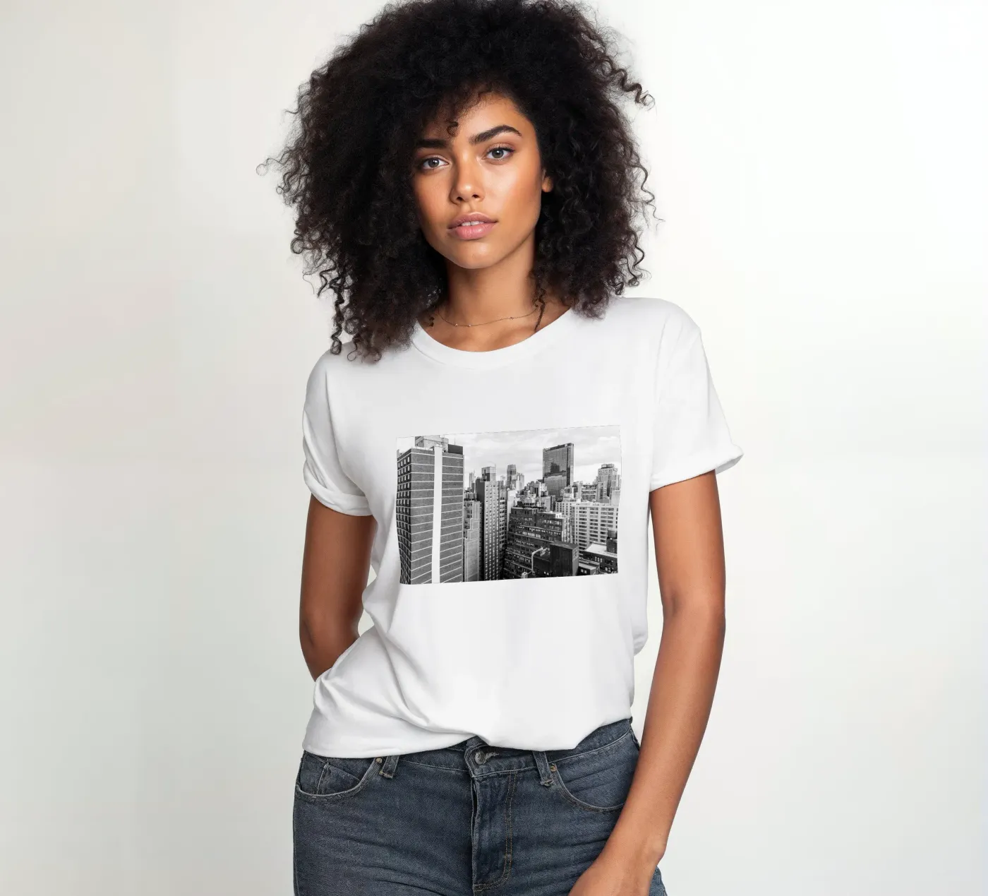 Edificio Skyline B&N t-shirt da donna da Carinaprint
