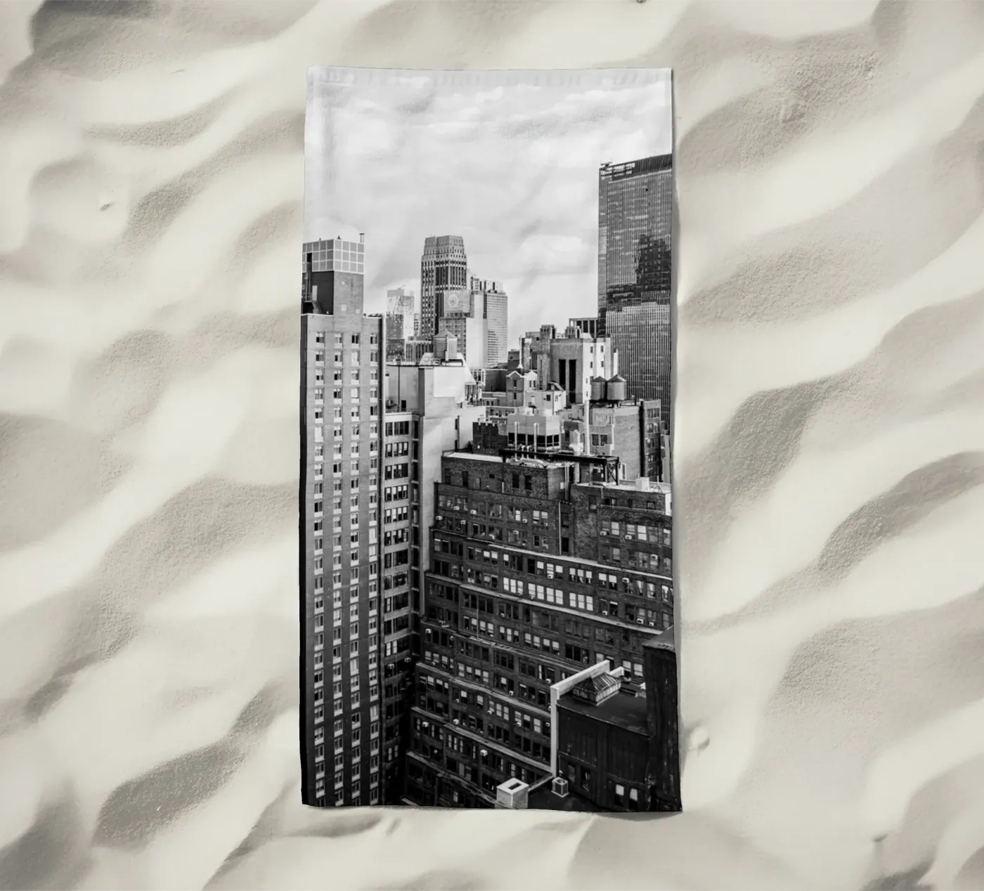 Skyline Building B&W strandhanddoek van Carinaprint