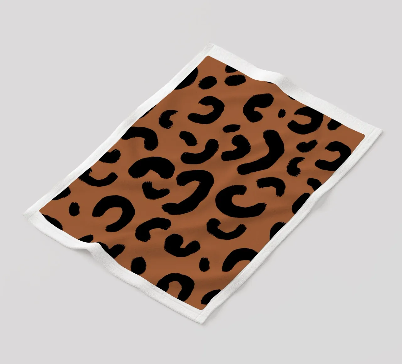 Leo Pattern Fleecedecke von Studio ROSAGRAU