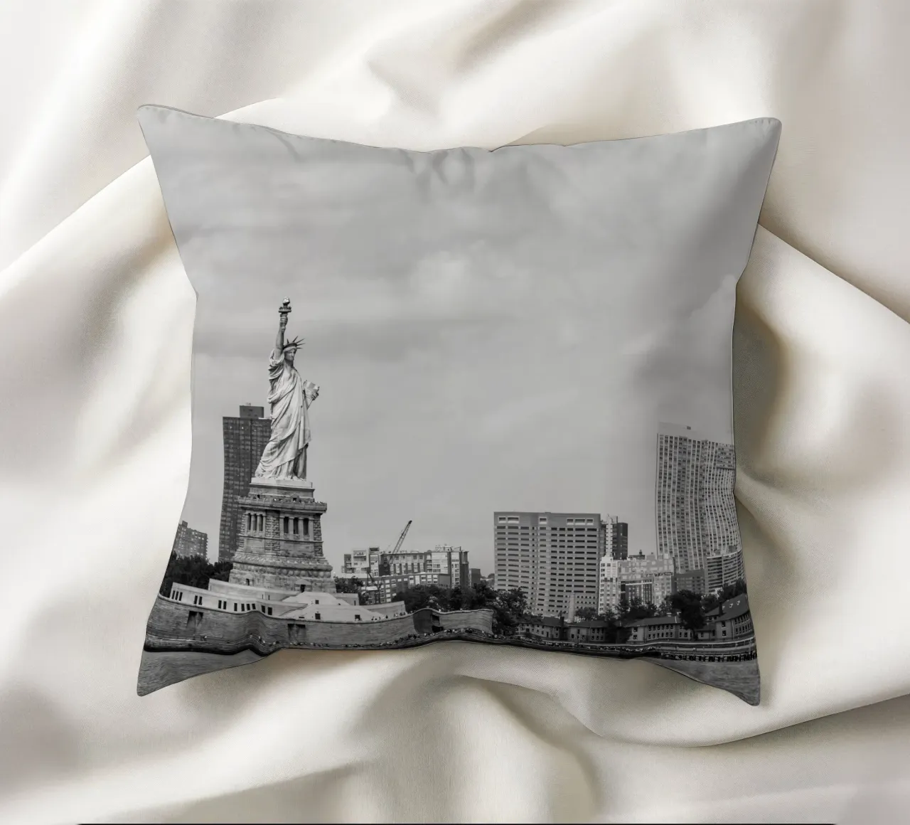 Statua dei liberti Stile B&N cuscino da Carinaprint