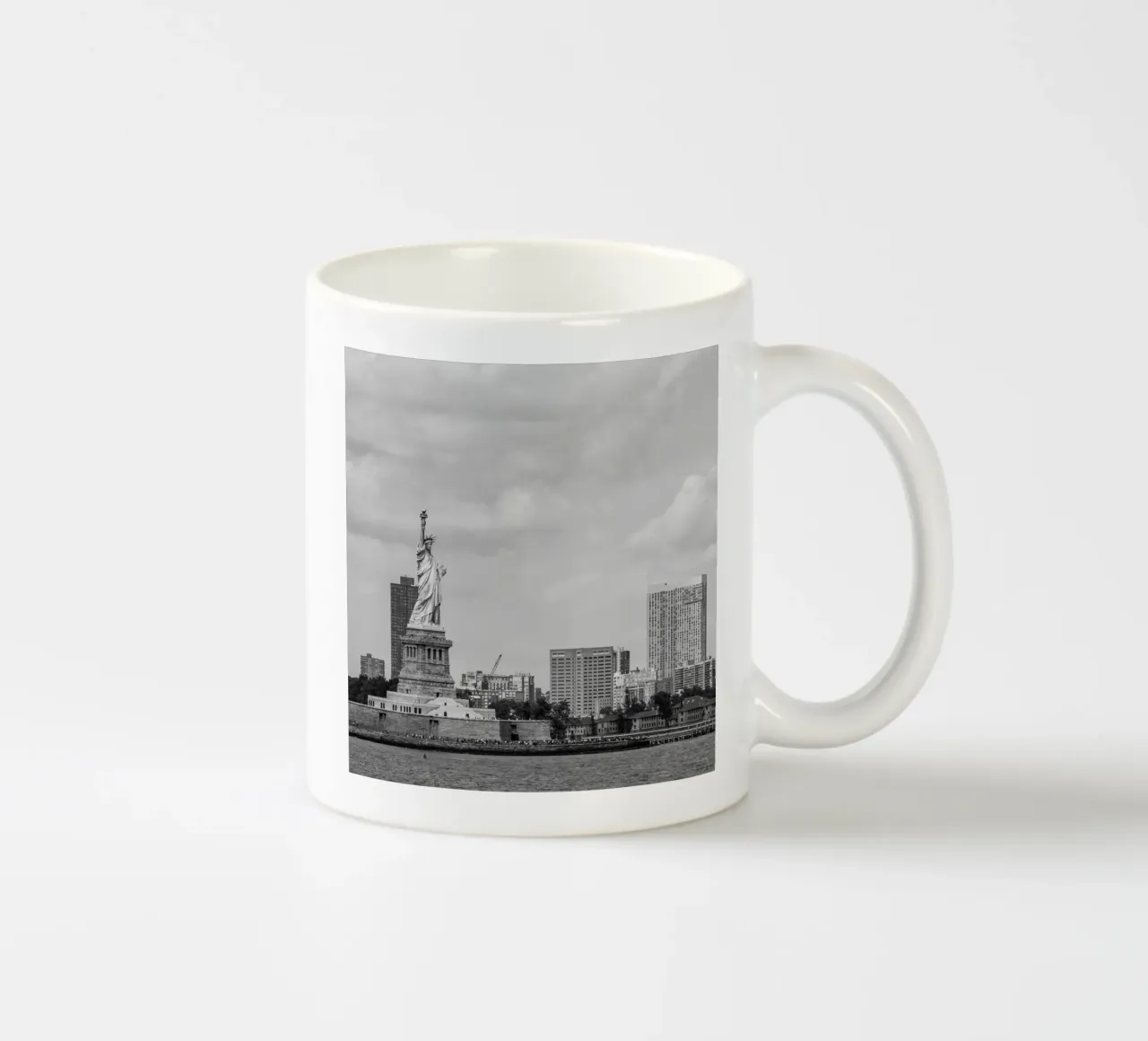 Statua dei liberti Stile B&N tazza in ceramica da Carinaprint