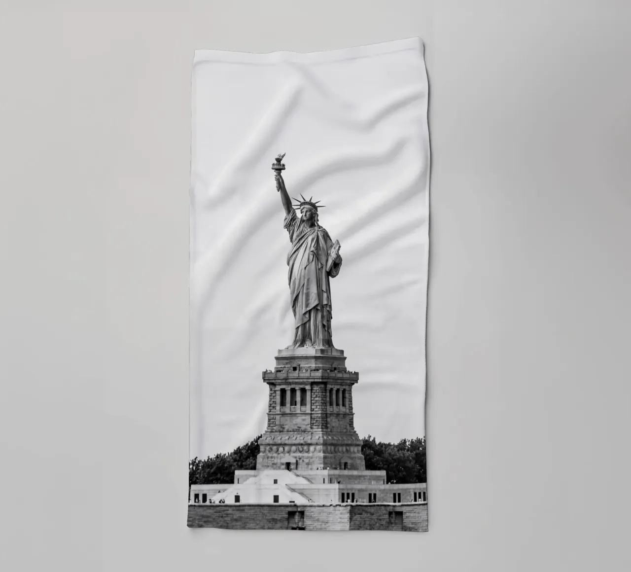 Statue of Liberty Monument B&W Art towel by Carinaprint