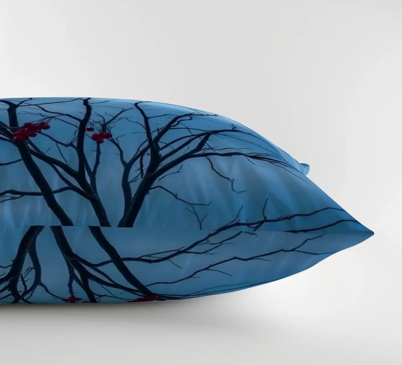 Luna blu d'inverno cuscino da Artistic-shop