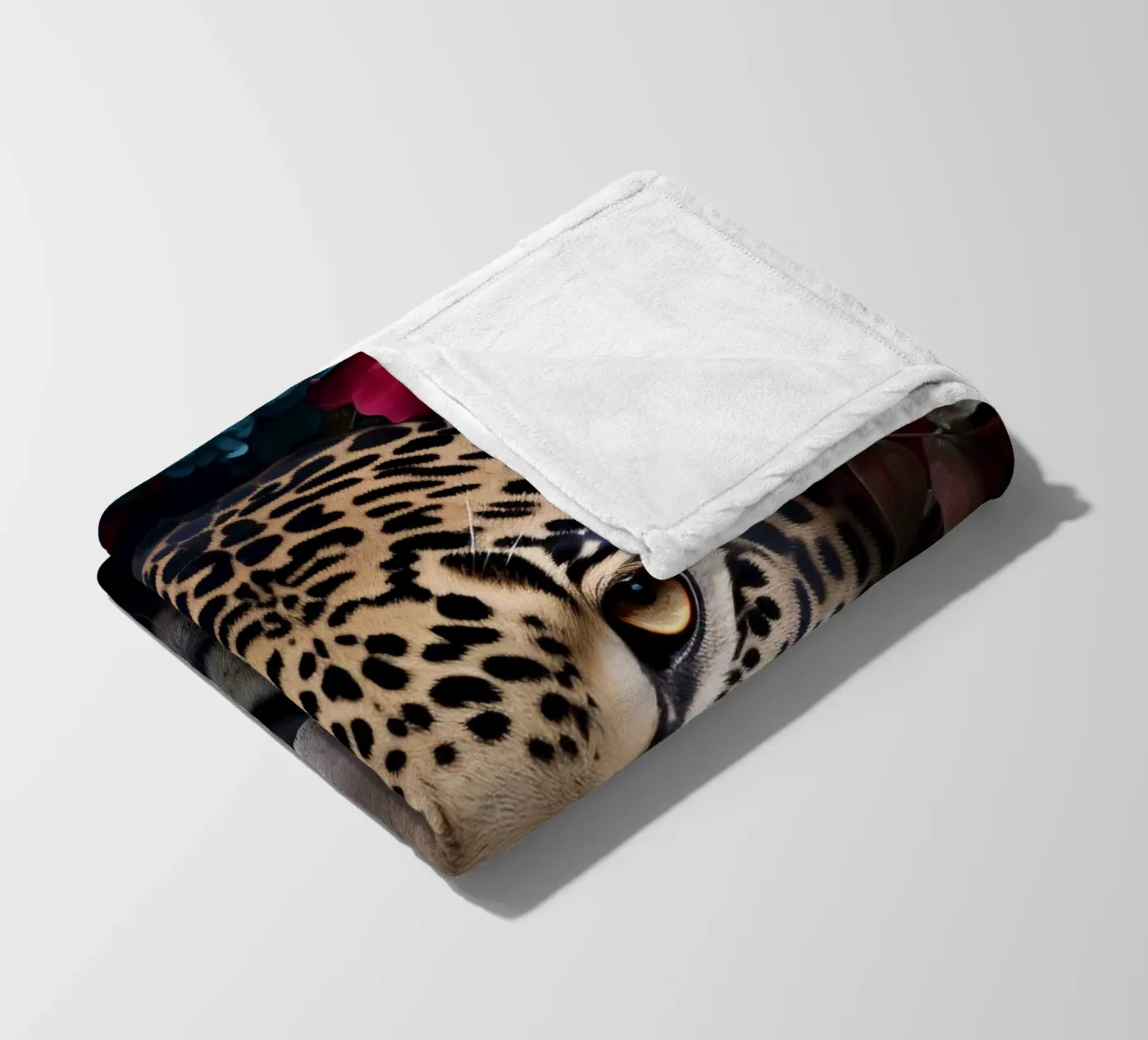 Leopard Blumen 2 Fleecedecke von Mateo