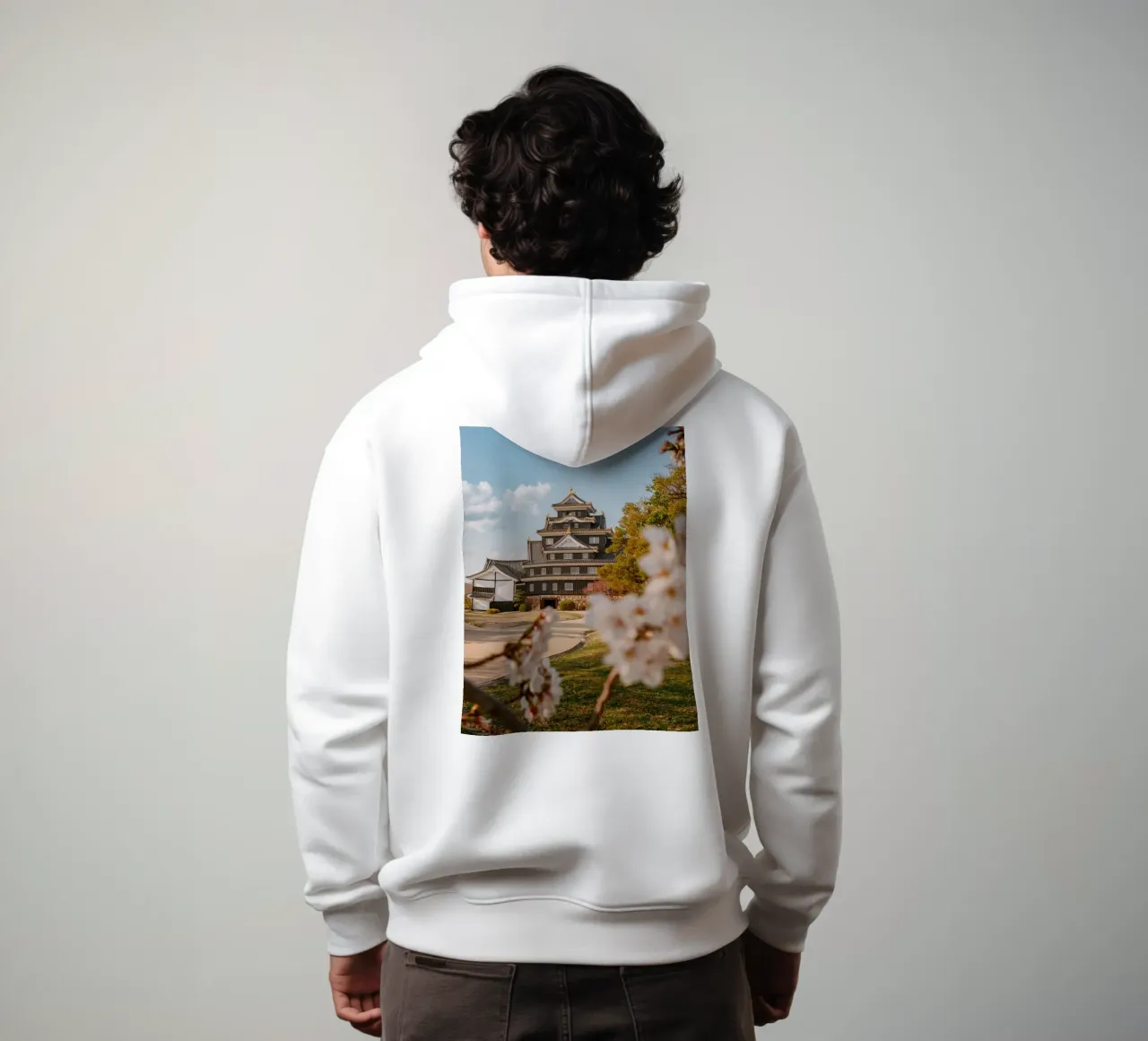 Il castello di Okayama in Giappone felpa con cappuccio da Marcel Bisig