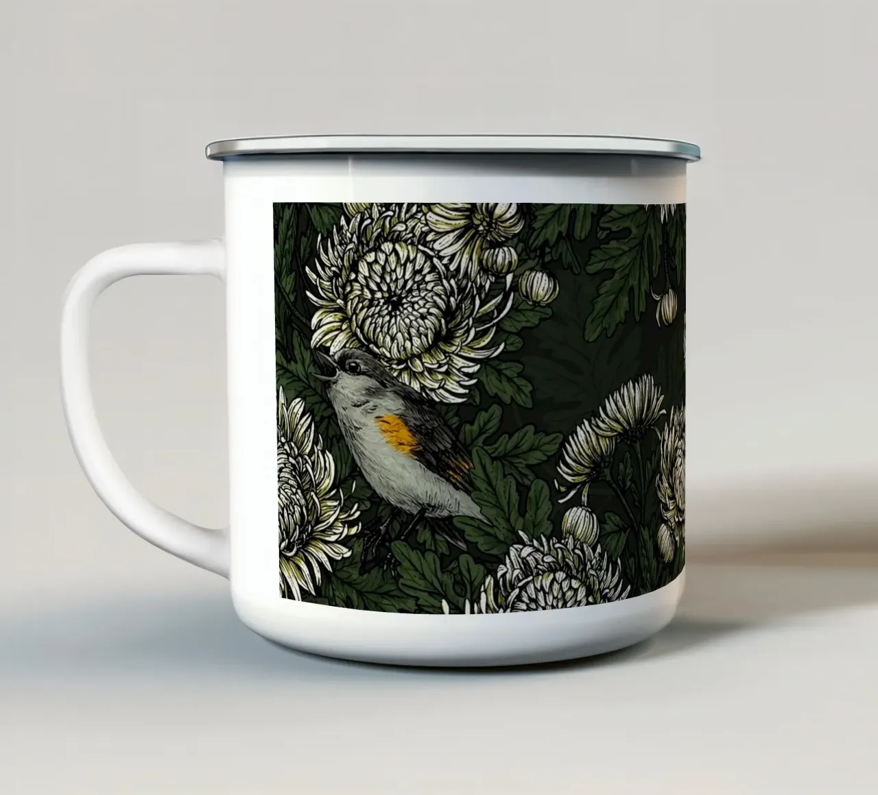 I codirossi nei crisantemi verdi e bianchi tazza in smalto da Painted Nature