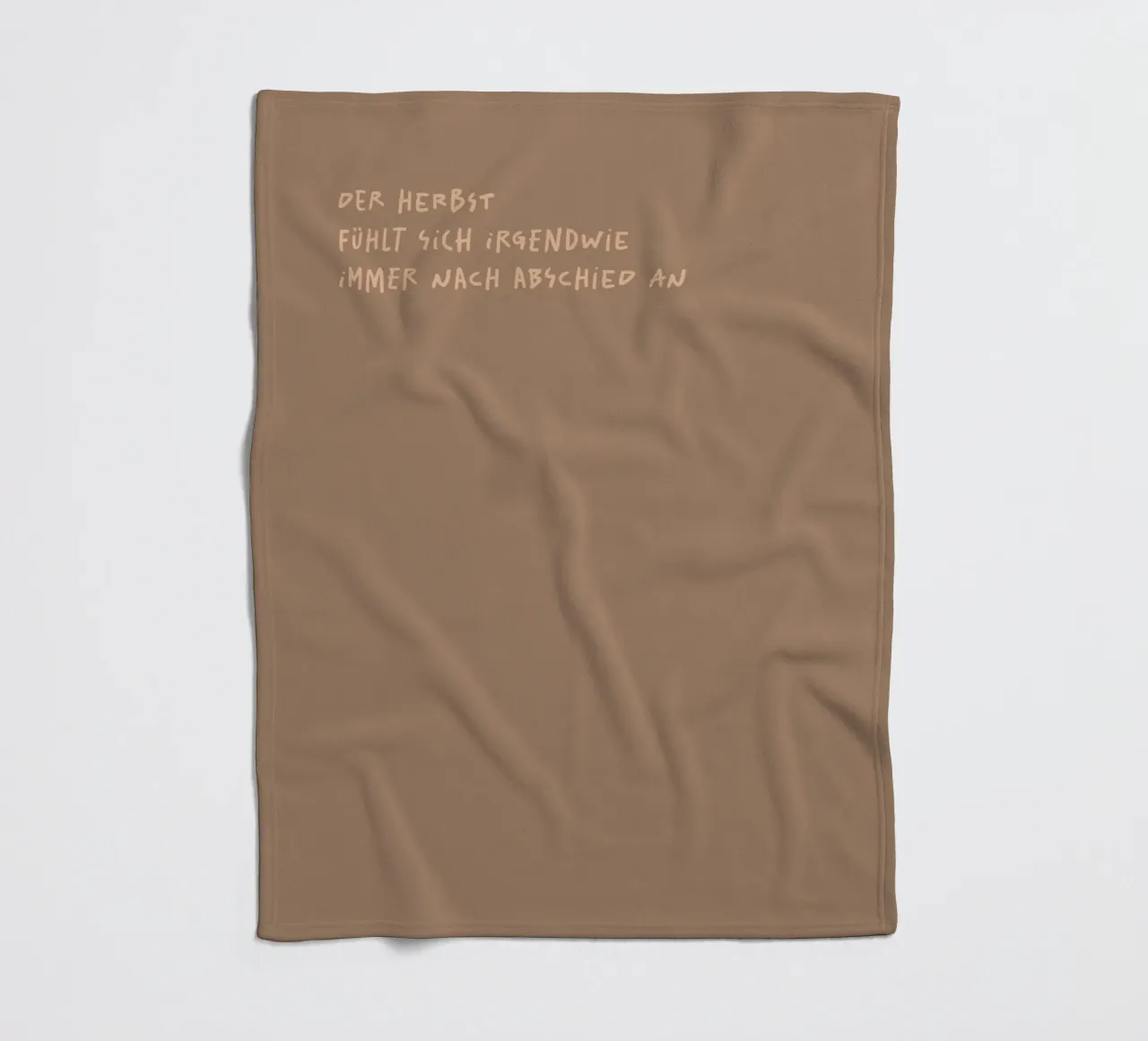 der Herbst.. (autumn falling) coperta in pile da FRICKE DESIGN
