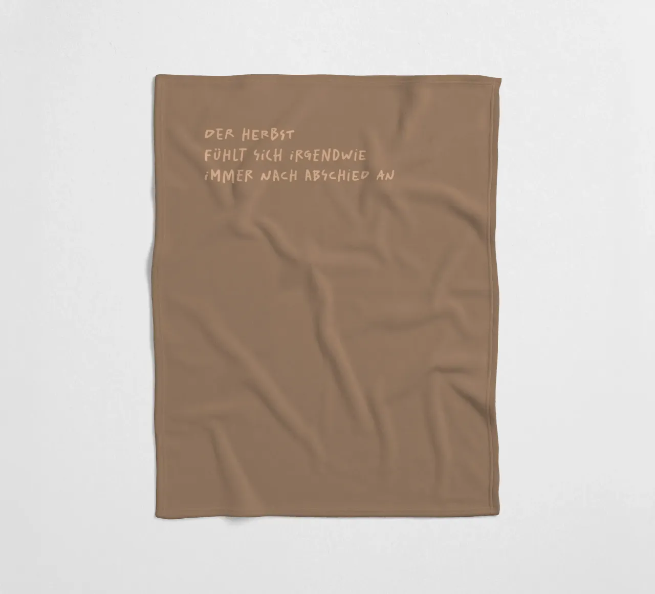 der Herbst.. (autumn falling) coperta in pile da FRICKE DESIGN