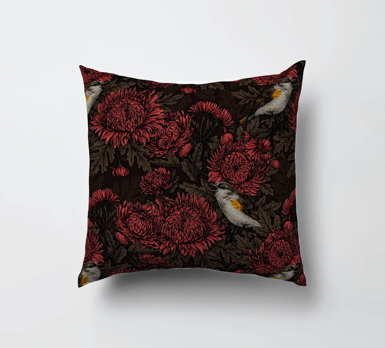 I codirossi nei crisantemi in marrone e rosso cuscino da Painted Nature