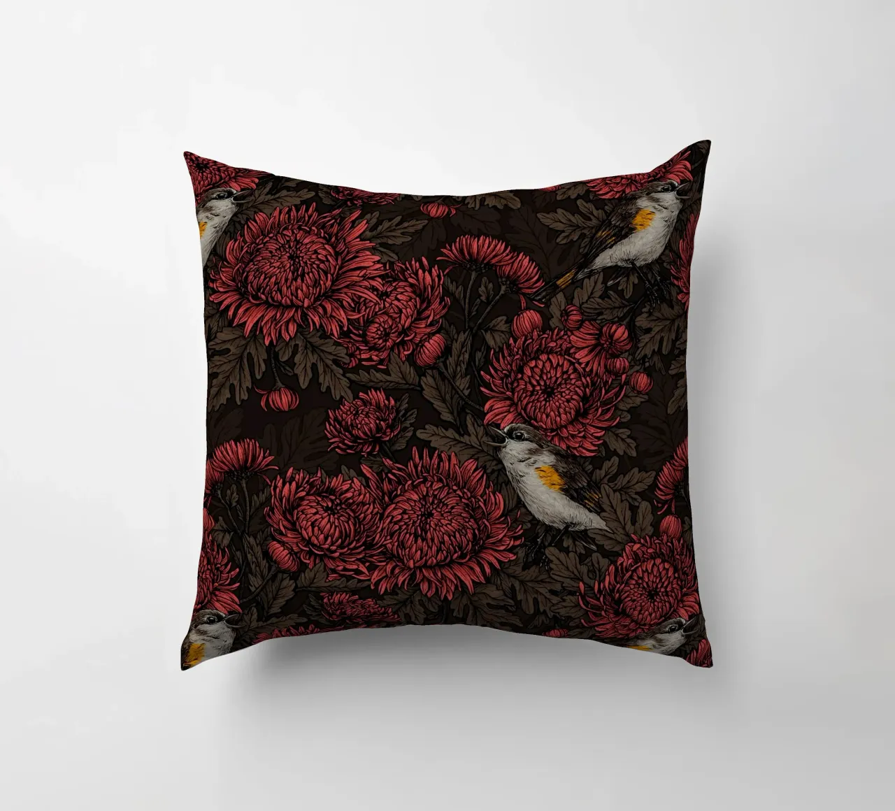 I codirossi nei crisantemi in marrone e rosso cuscino da Painted Nature