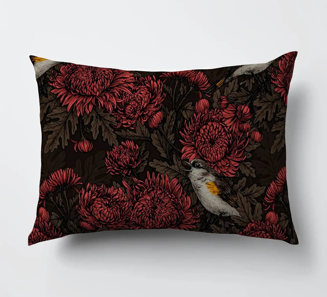 I codirossi nei crisantemi in marrone e rosso cuscino da Painted Nature